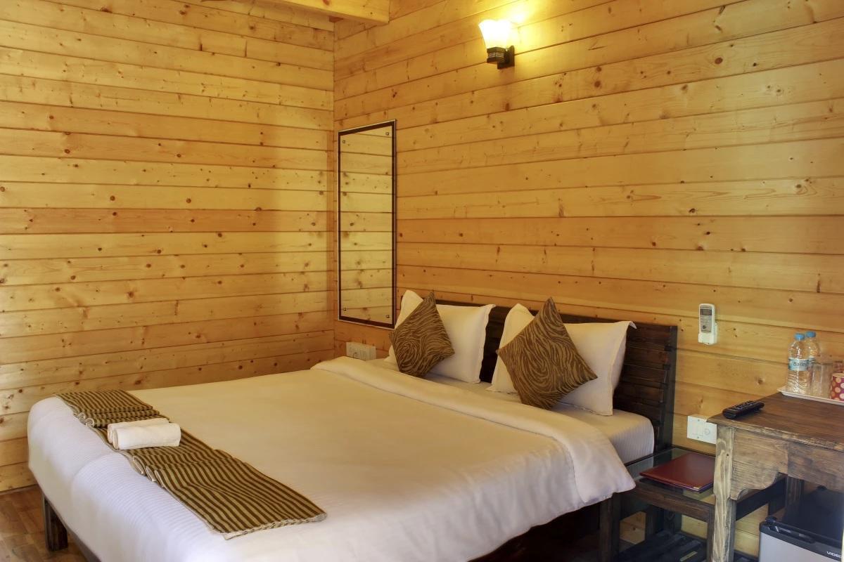 Tiara Fiesta Beach Cottages Morjim Exterior photo